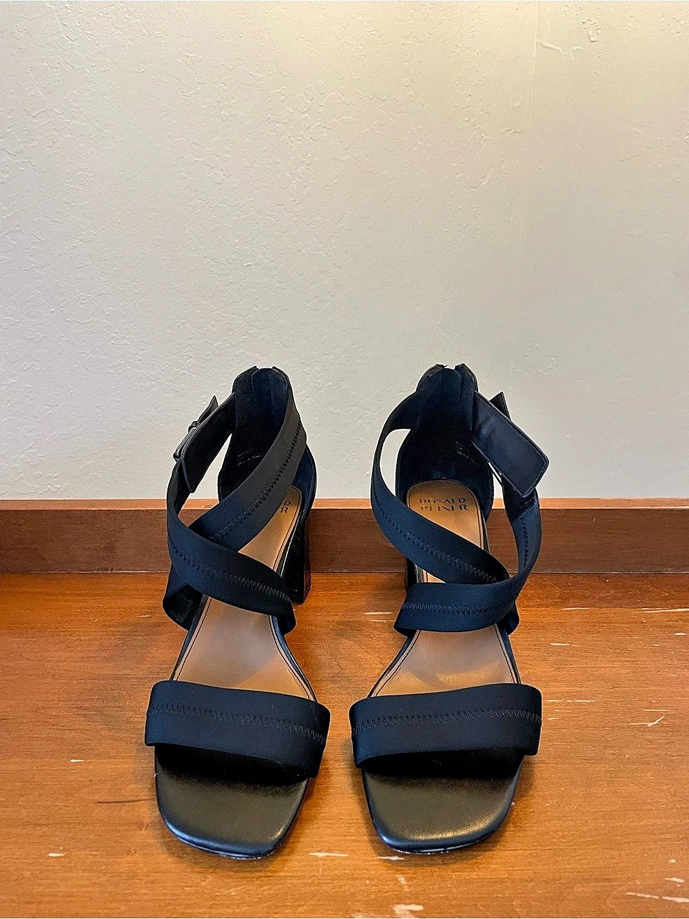 Donald Pliner Paulina Crepe Elastic Sandals